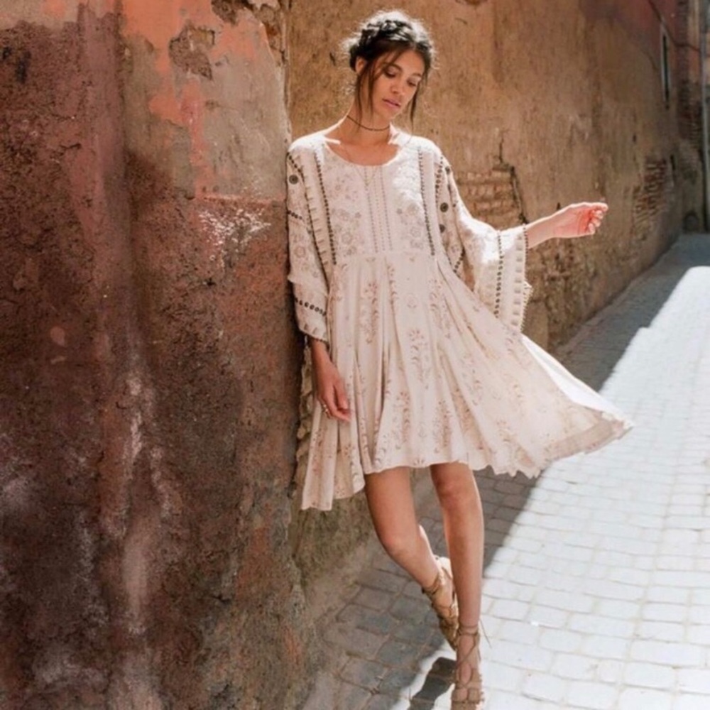 Arabian Jewel Dress in Cream